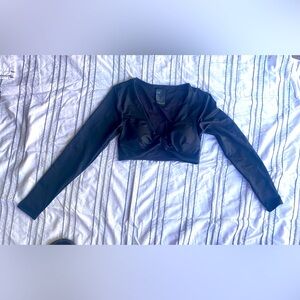 H&M size 6 longsleeve swim top NWOT, black